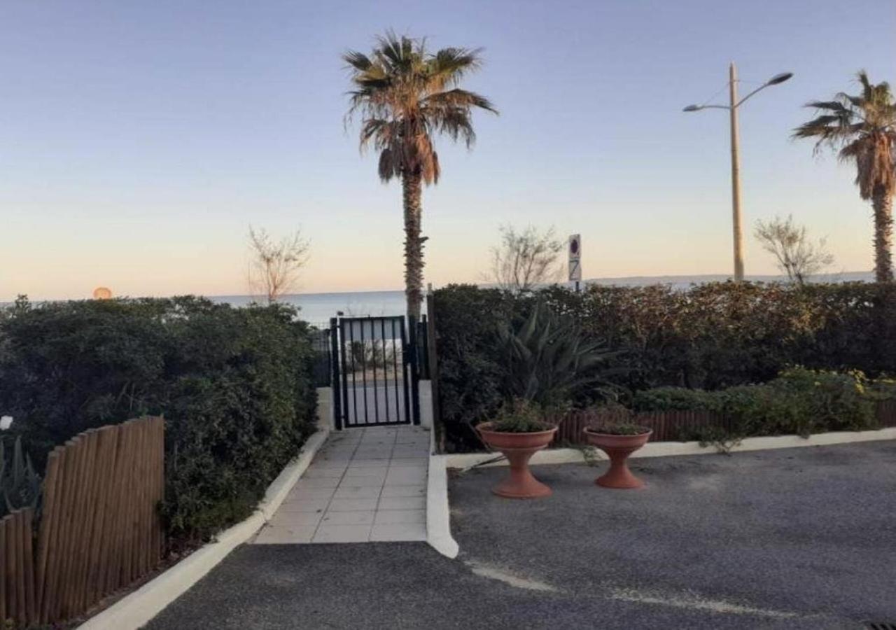 Studio Direct Plage Le Lavandou Bagian luar foto